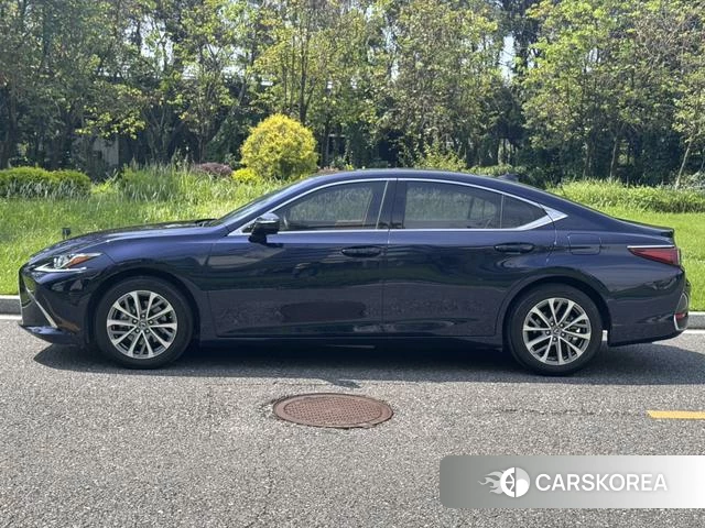 Lexus ES 2023 Синий из Китая, фото 5
