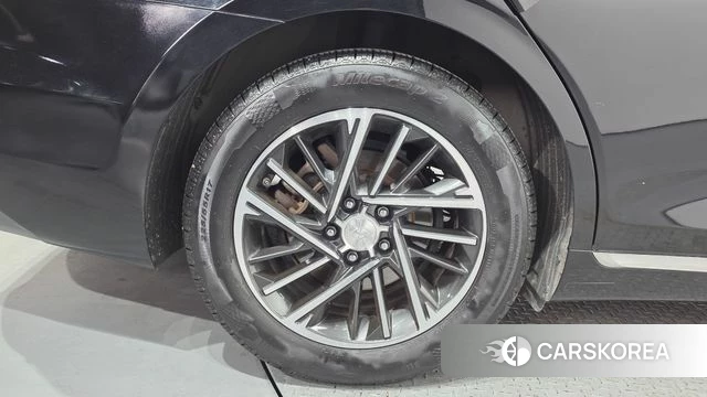 Hyundai The New Grandeur IG id 4282842 из Кореи 15
