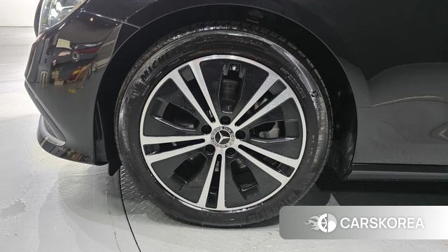 Mercedes-Benz E-Class W213 id 4731711 из Кореи 31