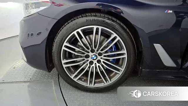 BMW 5 Series (G30) id 2981319 из Кореи 15