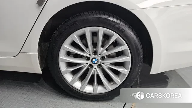 BMW 5 Series (G30) id 3494760 из Кореи 15