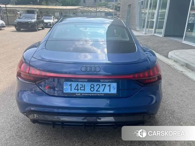 Audi RS e-Tron GT id 3058405 из Кореи 7