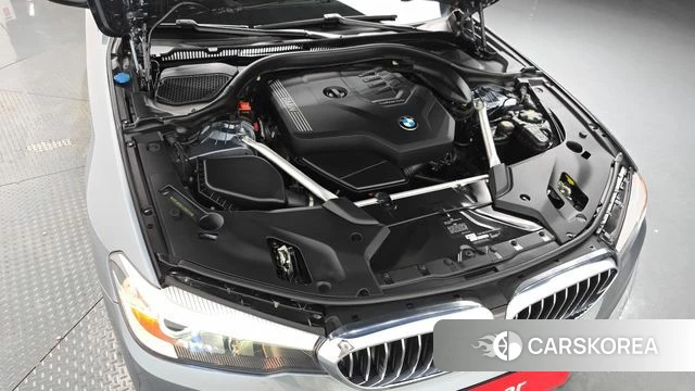 BMW 5 Series (G30) id 4446791 из Кореи 27