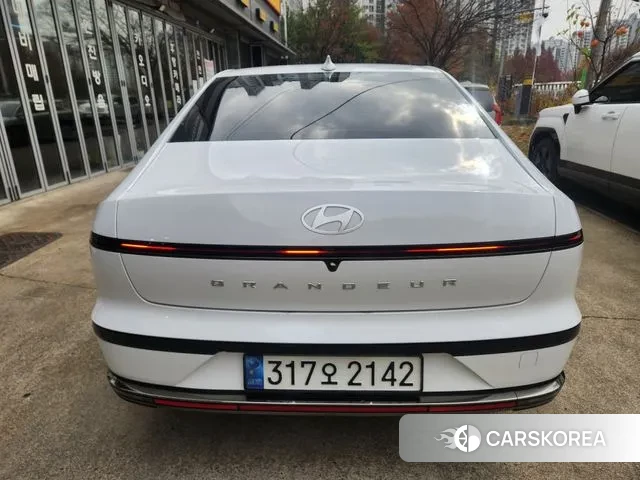 Hyundai Grandeur Hybrid (GN7) id 3410740 из Кореи 15