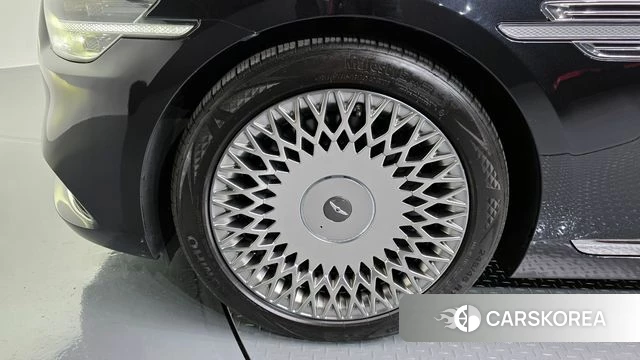 Genesis G90 id 4268998 из Кореи 32