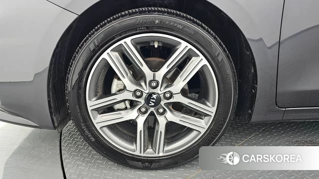 Kia Come New K3 id 4390494 из Кореи 28