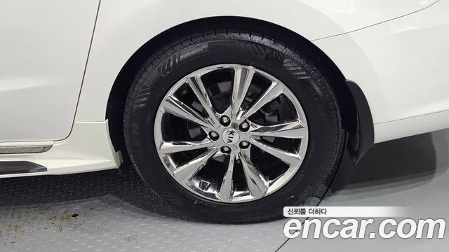 Kia The New Carnival id 2946386 из Кореи 15