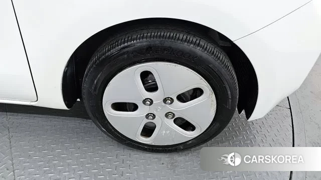 Kia The New Kia Ray id 3534018 из Кореи 15