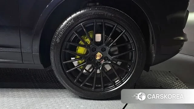 Porsche Cayenne (PO536) id 3018670 из Кореи 15