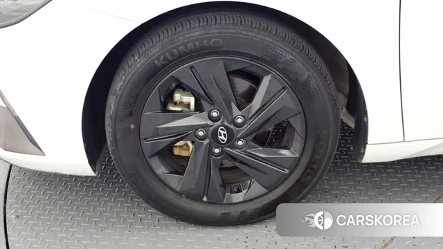 Hyundai Avante (CN7) id 3280302 из Кореи 15