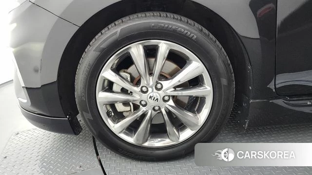 Kia The New Carnival id 4496015 из Кореи 30