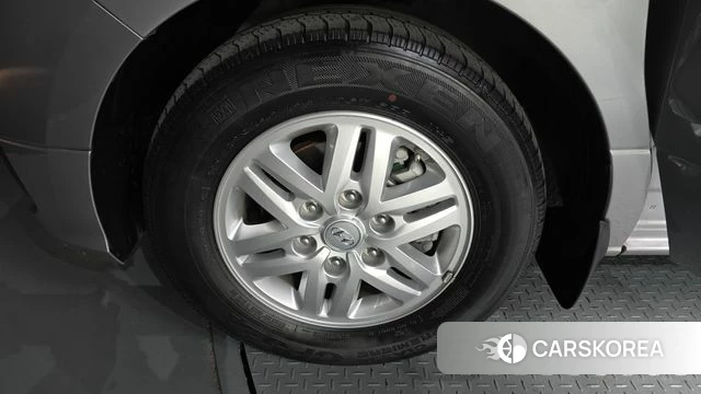 Hyundai The New Grand Starex id 4187512 из Кореи 25