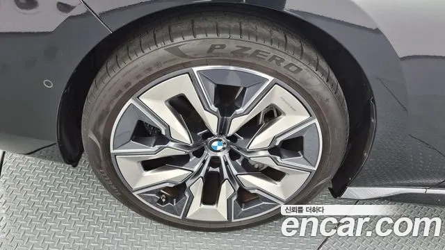 BMW 7 Series (G70) id 2925922 из Кореи 15