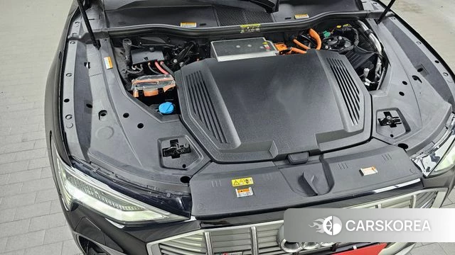 Audi e-Tron id 4646540 из Кореи 27