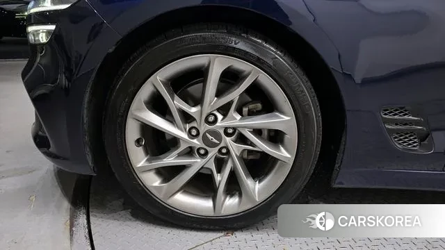 Genesis The New G70 id 3473623 из Кореи 15