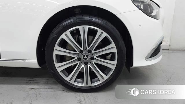 Mercedes-Benz E-Class W213 id 4613147 из Кореи 13