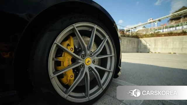 Ferrari 812 Superfast id 3761080 из Кореи 15