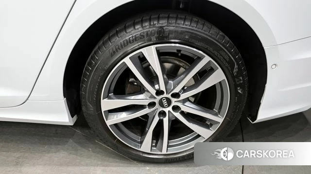 Audi A6 (C8) id 3850812 из Кореи 15