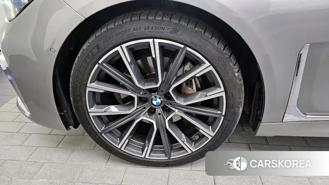 BMW 7 Series (G11) id 3139474 из Кореи 15