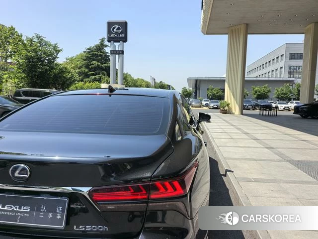 Lexus LS id 4274200 из Китая 14
