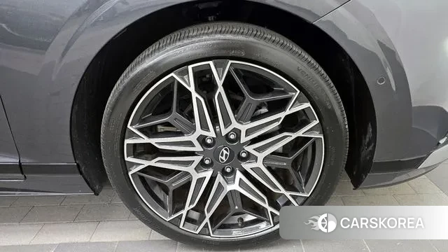 Hyundai Grandeur Hybrid (GN7) id 3426759 из Кореи 15