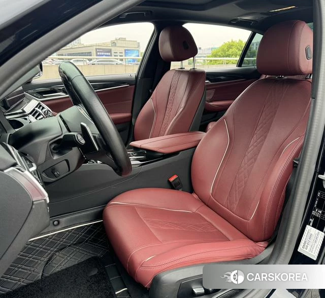 BMW 5 series 2021 Черный из Китая, фото 5