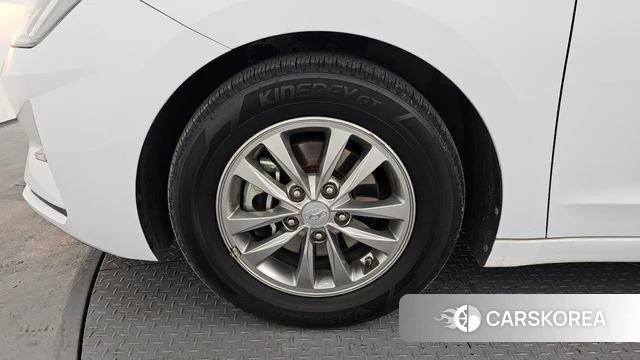 Hyundai The New Avante AD id 3703603 из Кореи 15