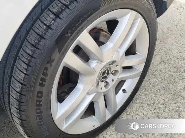 Mercedes-Benz GLE - Class W166 id 3018966 из Кореи 15