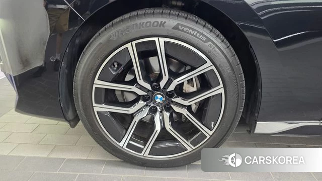 BMW 7 Series (G70) id 4725277 из Кореи 15