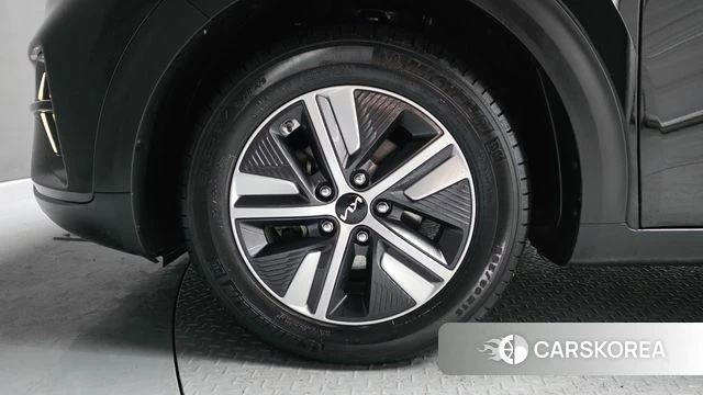 Kia The New Niro id 3915912 из Кореи 15