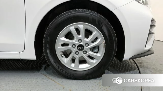 Kia Come New K3 id 3813176 из Кореи 15