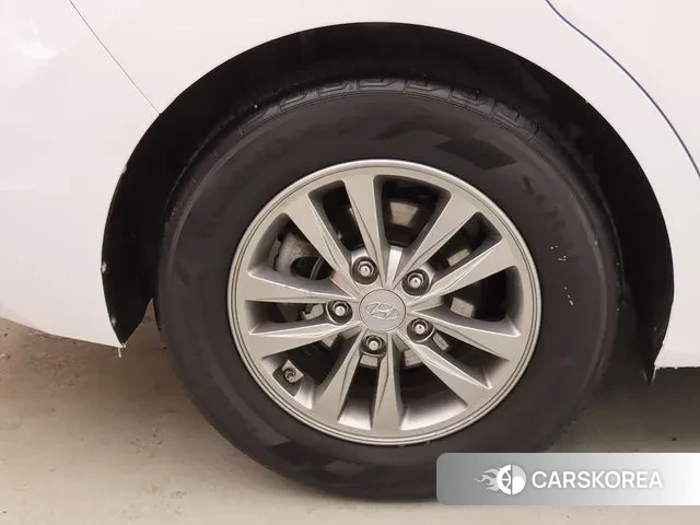 Hyundai The New Avante AD id 3626995 из Кореи 15