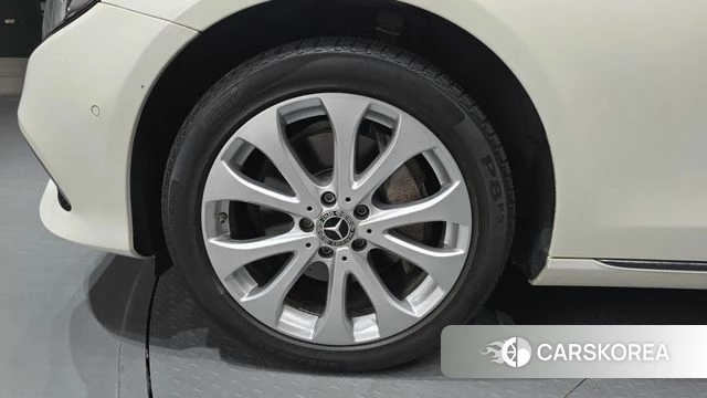 Mercedes-Benz E-Class W213 id 4900195 из Кореи 29