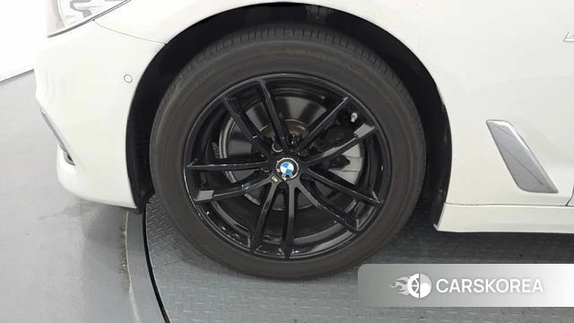 BMW 5 Series (G30) id 4568639 из Кореи 15