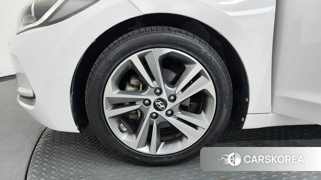 Hyundai Avante AD id 4536808 из Кореи 15