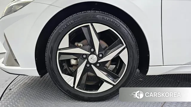 Hyundai Avante (CN7) id 3681813 из Кореи 15