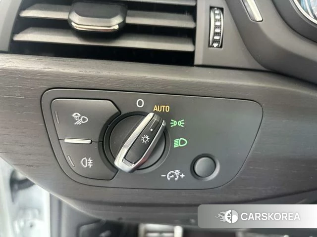 Audi A4L id 4291051 из Китая 27