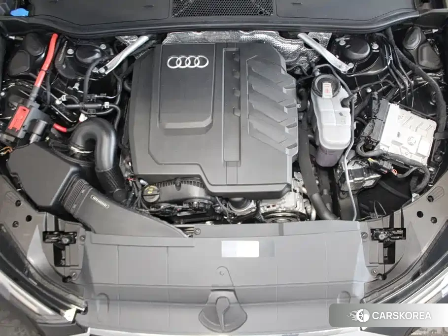 Audi A6L id 4644587 из Китая 10