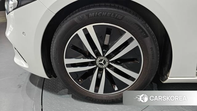 Mercedes-Benz A-Class W177 id 4562077 из Кореи 25