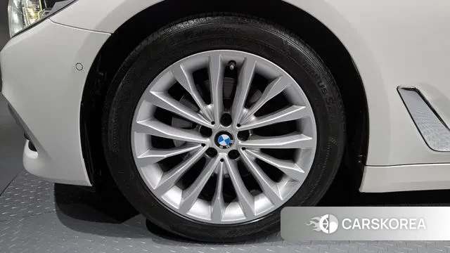 BMW 5 Series (G30) id 3754578 из Кореи 15