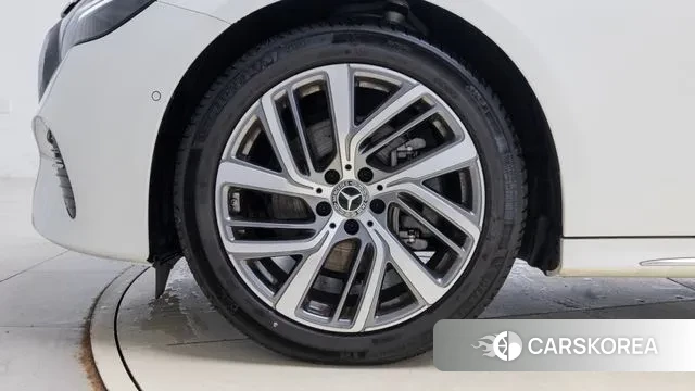 Mercedes-Benz E-Class W214 id 3057805 из Кореи 15