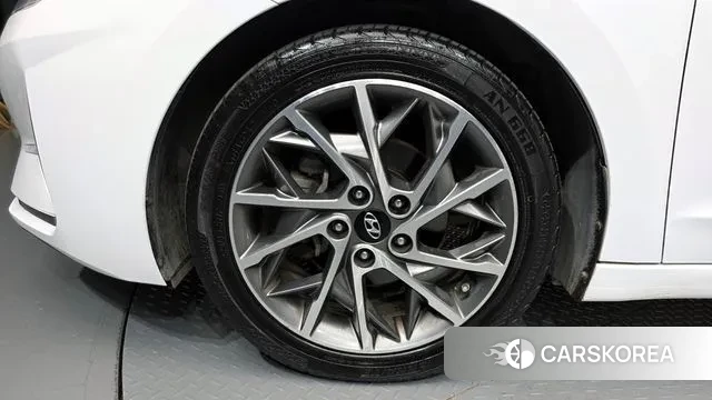 Hyundai The New Avante AD id 3374897 из Кореи 15