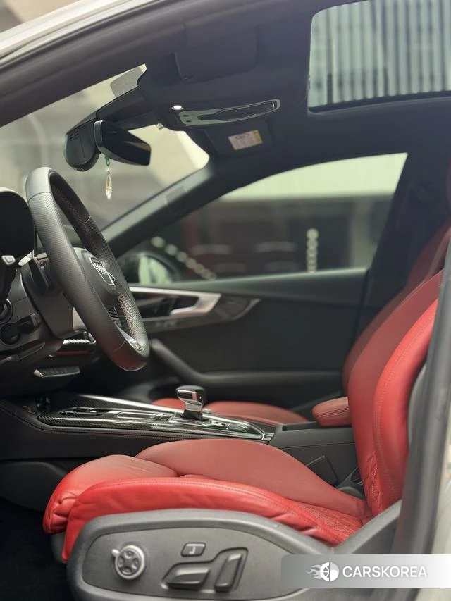 Audi S5 id 4213861 из Китая 9