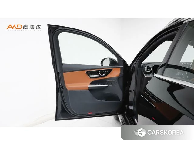 Mercedes-Benz GLC 2024 Черный из Китая, фото 5