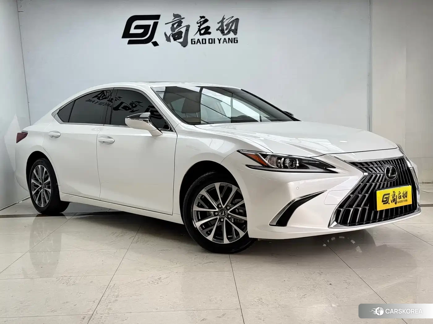 Lexus ES id 4599564 из Китая 21