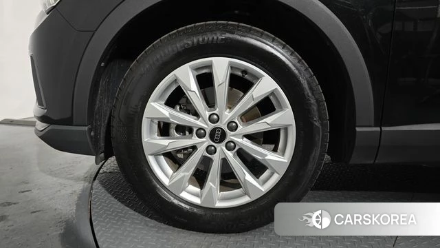 Audi Q3 (F3) id 4591189 из Кореи 15