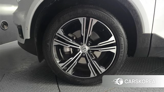 Volvo XC40 id 3807090 из Кореи 15