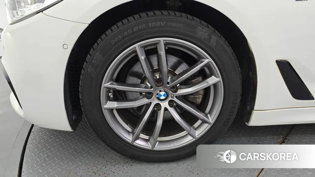 BMW 5 Series (G30) id 4732970 из Кореи 15