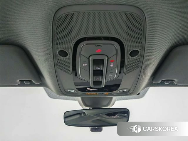 Audi Q5L id 4278726 из Китая 21