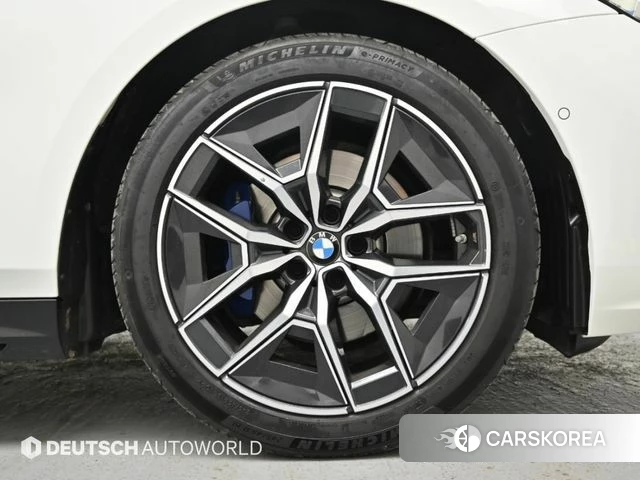 BMW 5 Series (G60) id 4870720 из Кореи 15